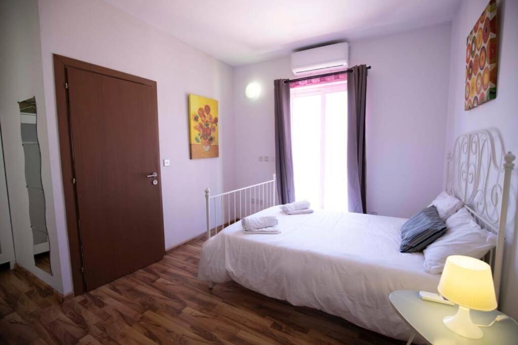 Metrostays Apartament Слима Екстериор снимка